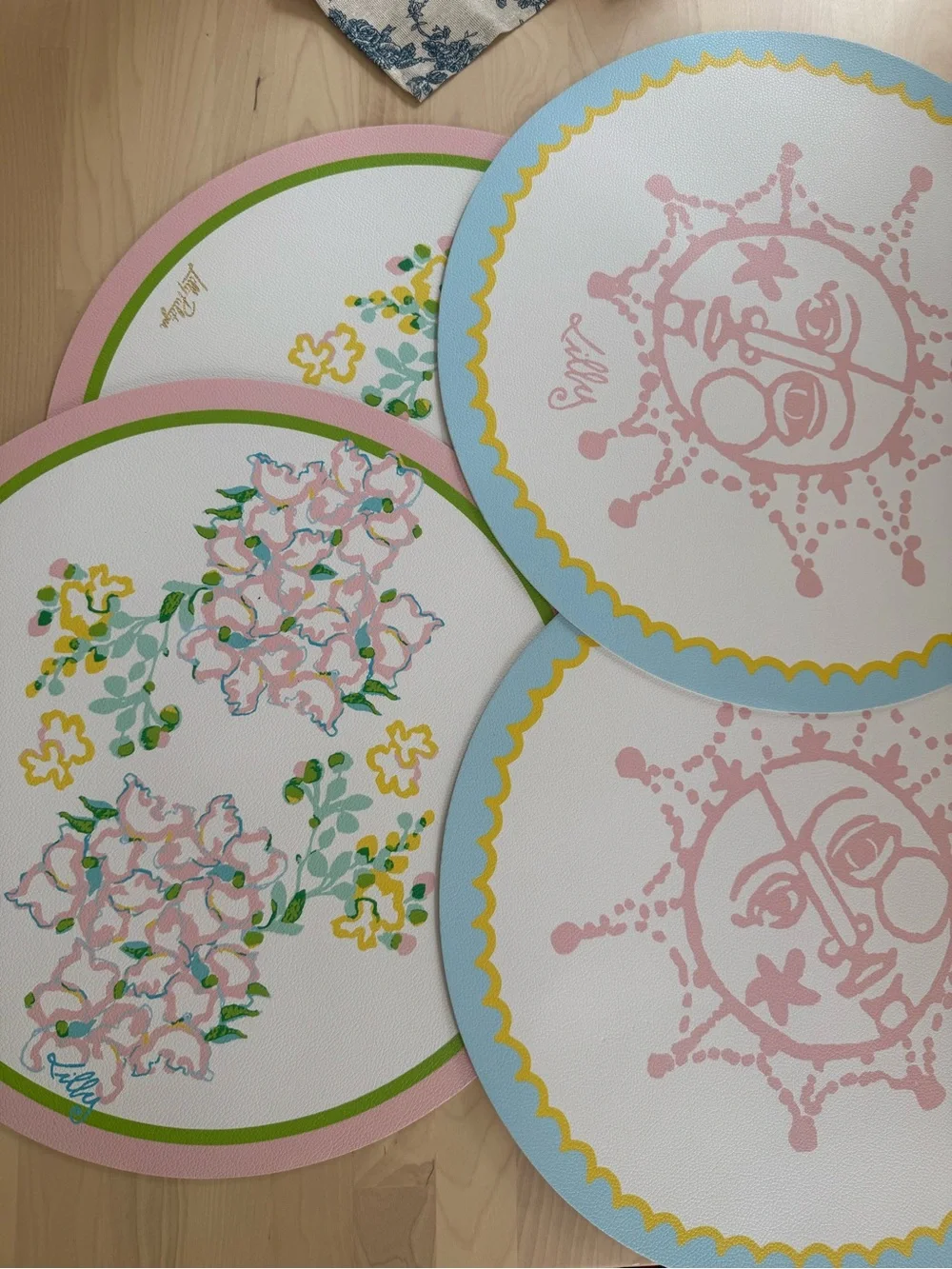 NEW Lilly Pulitzer Set of 4 Placemat Set Washable Multi Lilly Garden